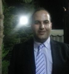 حسين عثمان, selling and purchasing manager (sales)