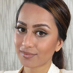 Shivani Pabbi, Salon Manager
