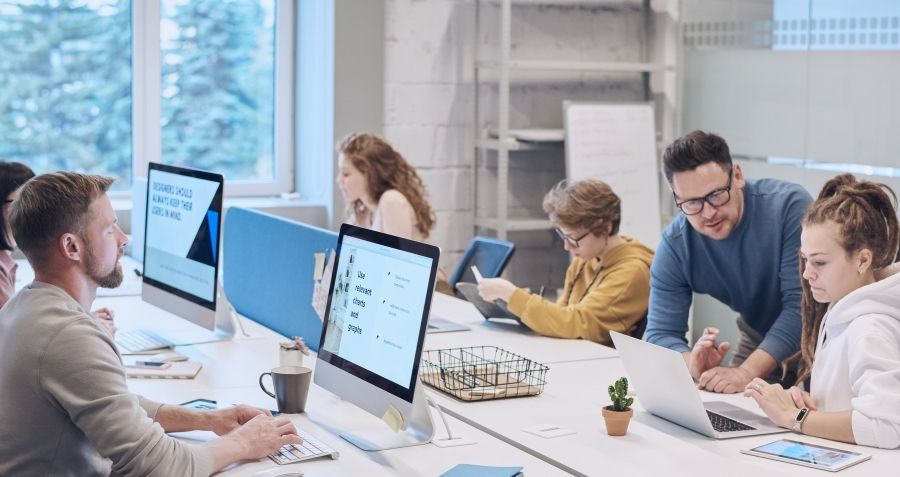 Hybrid Work Success: Your MENA Guide to Policies & Productivity
