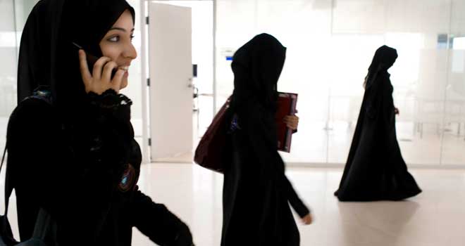 What is the condition of working women in the Gulf?