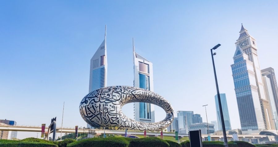 اتجاهات التوظيف في الإمارات لعام 2025: أبرز القطاعات والمهارات المطلوبة