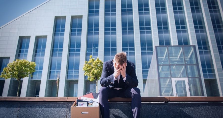 التأمين ضد التعطل عن العمل في الإمارات: ما الذي يجب أن يعرفه أصحاب العمل في 2025؟