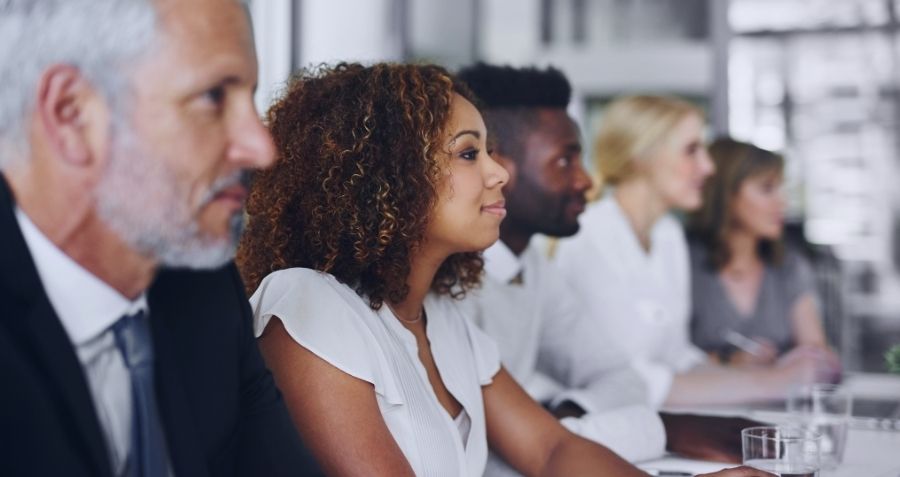 بناء فرق عمل عالية الأداء: استراتيجيات فعالة لإدارة الموارد البشرية