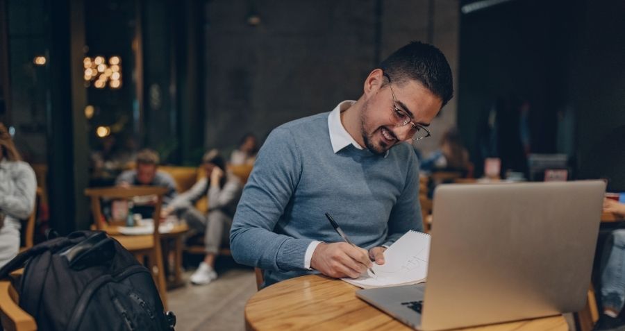 تطبيق سياسات العمل المرن في الشرق الأوسط: التحديات والحلول