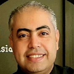 Mohamed Hussein, Branch Manager at steak House Restaurants 