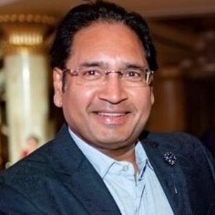 Rajeev Gupta, Finance Director