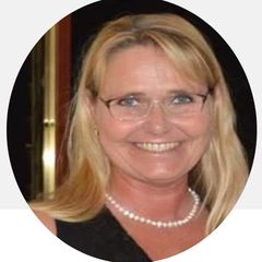 Maria Löfkvist, President