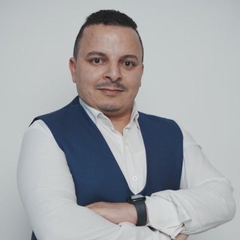 محمود محمد محمد حسين, مدير مالي