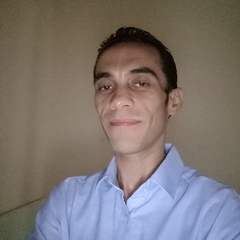 حسن أحمد, customer service manager 