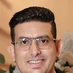 محمد يوسف  عزام, مدير مطعم