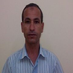 أحمد ثابت, مدير ادارى مركز توزيع