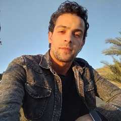 أحمد ربيع, مدير مبيعات وتسويق
