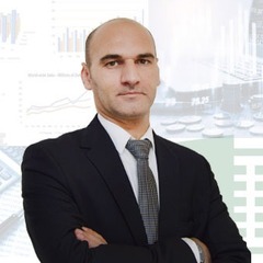 ياسر درباس, Finance Manager