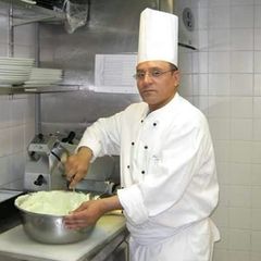 Gul Abbas, Head Chef