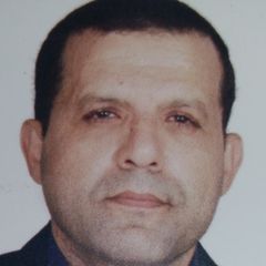 Mahmoud Ragab, دكتوارة في القانون ودبلومة اقتصاد ودبلومة شريعة اسلامية ومدير مخازن ومالك شركة كمبيوتر