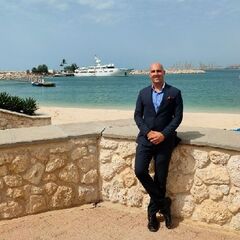 Jose Luis Lago Fernandes, Food And Beverage Manager