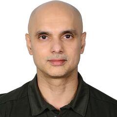 حسين زكريا Rego, Director of Operations