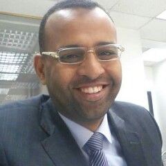 عباس El Masrry, parts sales engineer