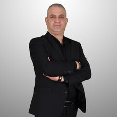 Ahmad AlMouslli, Operations & Store Manager