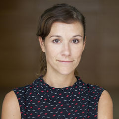 ليديا سيبالوس, Senior Marketing Executive