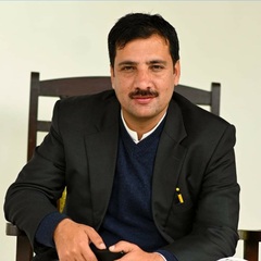 Imran  Amin, Video editor and graphics designer 