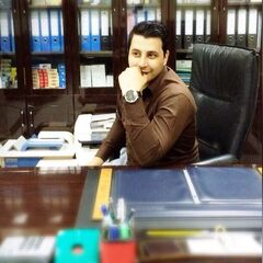 مصطفى صالح, اداري تنفيذي / مستشار قانوني
