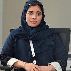 فاطمة أحمد,  Senior Payroll Specialist