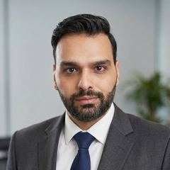 Michael Doss, Finance Manager