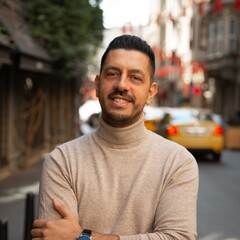 Arda Gider, Sales & Content Associate