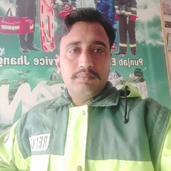 Naeem  Ul hassan, fire rescuer