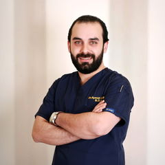 أيمن الباز, طبيب اسنان عام