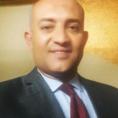 اسامة محمد عبد العاطي, محامي ومستشار قانوني