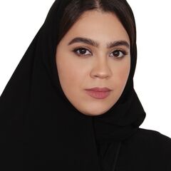 Manah Maglad, اخصائية تسويق