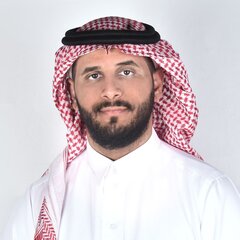 Abdullah Aldamshaq, Financial Analyst