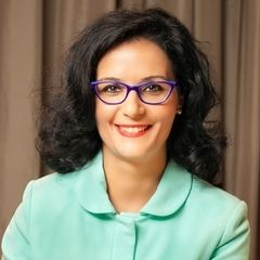 Iulia Hoinaru, Cluster Marketing and Communication Manager