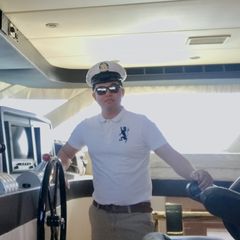 razon reyes, Yacht Captain