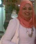Sozy عثمان, مديرة محل ملابس