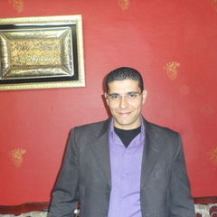 أشرف كمال عبد الصمد, مدير التسويق والعلاقات العامه