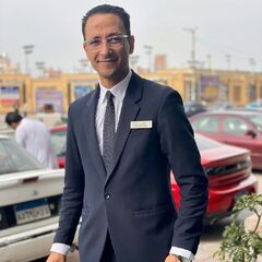Ahmed Elsayed, store manager