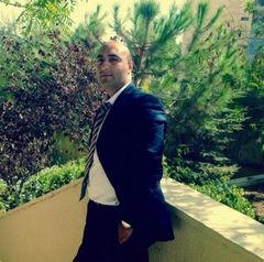 Osaid Elian, restaurant shift manager