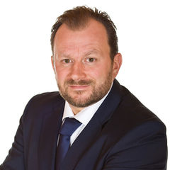 Simon Bunce, Operations Manager