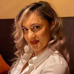 Anca Silisteanu, deputy store manager