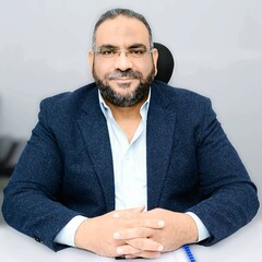 وليد فوزي عزت  علي, Projects Director