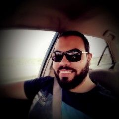 أحمد القاضي, مشرف مبيعات