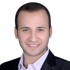 محمود عبدالخالق, مصور و مصمم جرافيك و مدير بالمكان