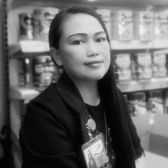 Sandra CDE Purukan, Assistant Store Manager