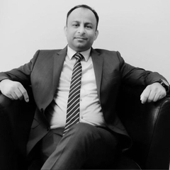 Umar Farooq, company financial controller
