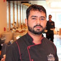 Shajee Nasir, Head Chef