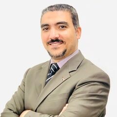 أحمد سعد, مدير مالي