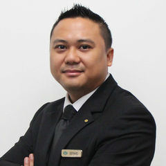 Gerard Chan, Hotel Manager